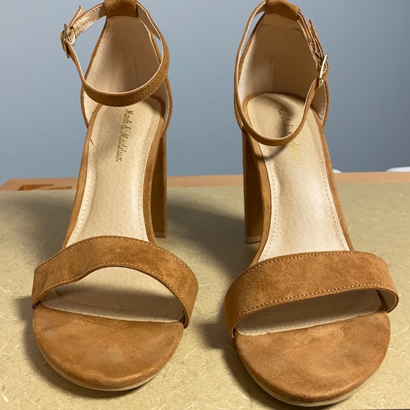 Mark & Maddux suede open toe 4” heels - Size 10 - Picture 4 of 10